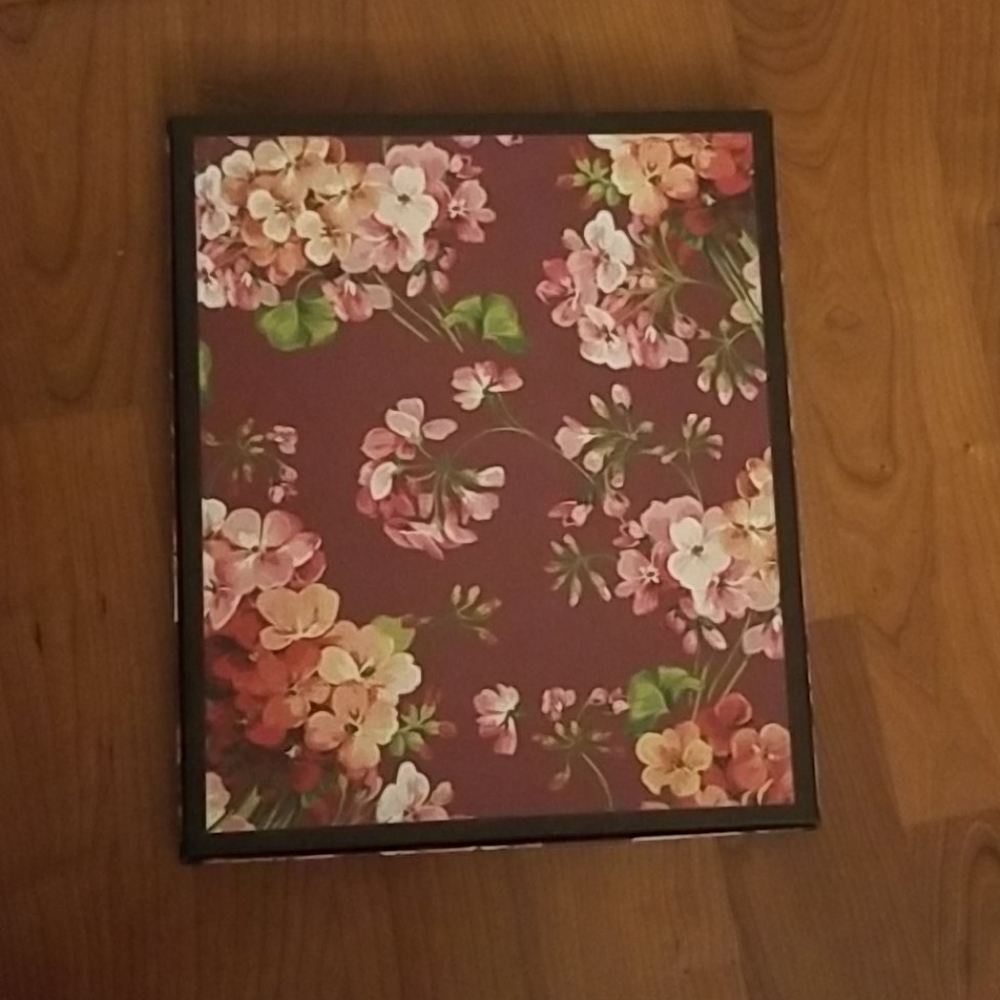 Gucci Authentic Floral Box - Picture 3 of 7